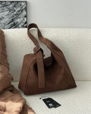 کیف دخترانه سوییت رُزا، رنگ قهوه ای روشن — تصویر ۳ محصول